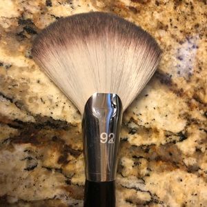 Makeup Brush - Sephora Pro Featherweight Fan 92